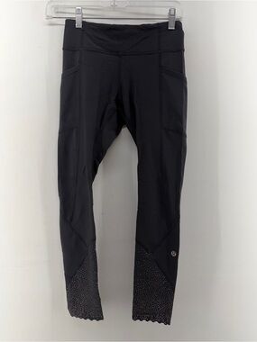 lululemon athletica Black Cropped polka dot Patterned scalloped Ankle leggings